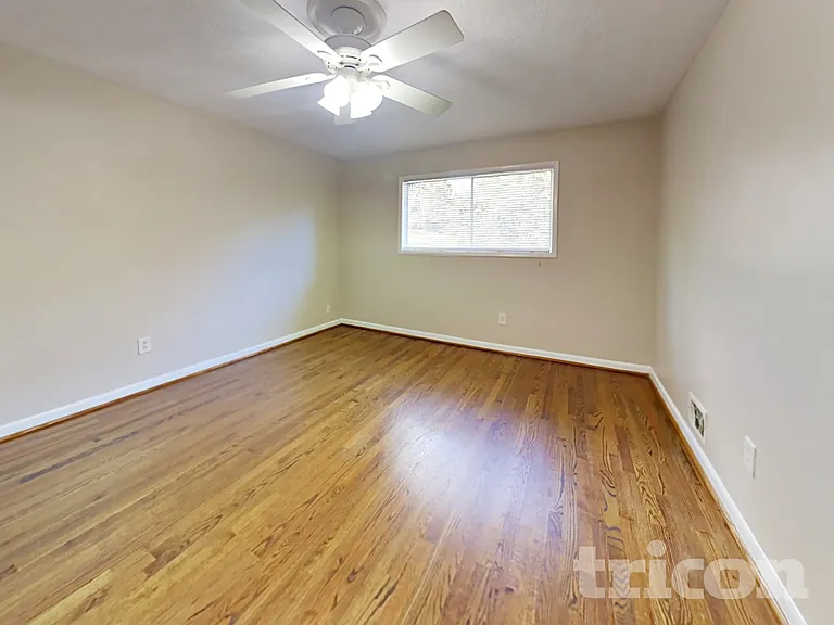 543 Barbashela Cir — Photo 12