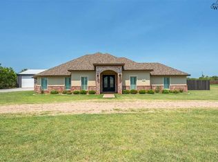 200 Eagle Dr, Holliday, TX 76366