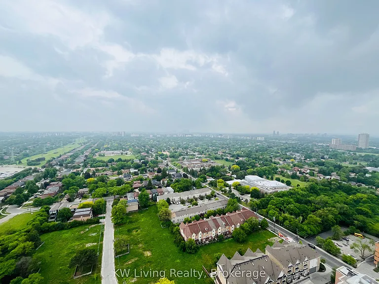 5858 Yonge St #LPH01 — Photo 10