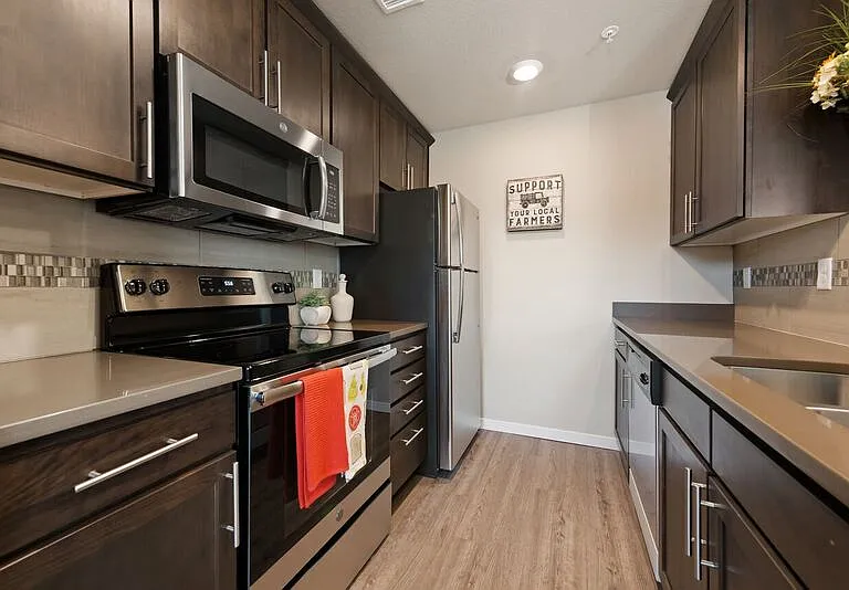 K-Ten Place Apartments — Photo 37