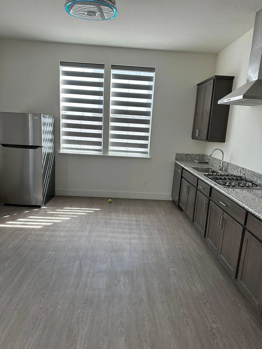Building Photo - 2892 Resthaven Ct