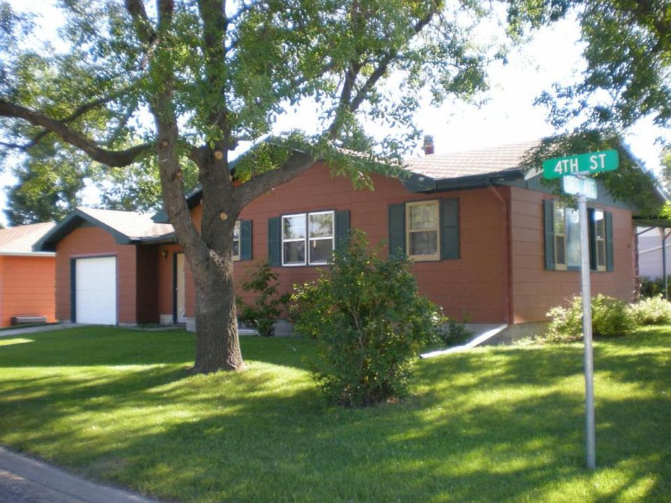 2nd image of 219 4th St