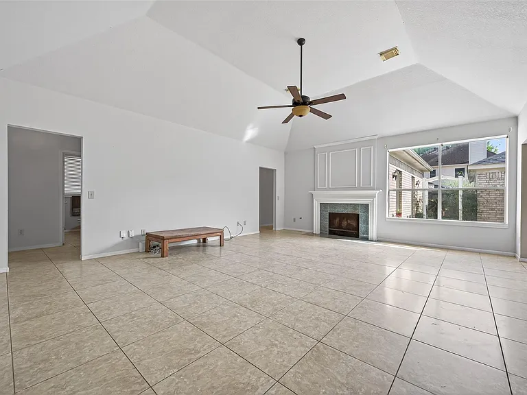 12727 Magnolia Leaf St — Photo 7