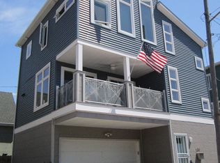 2495 W 8th St, Cleveland, OH