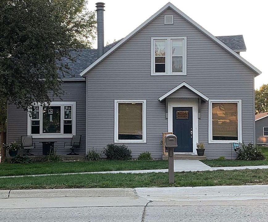 1st image of 201 Cedar St