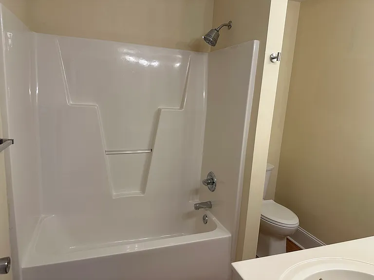 115 Windermere Dr #405 — Photo 22