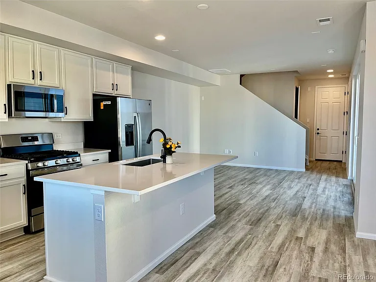 1741 S Andes Cir — Photo 4