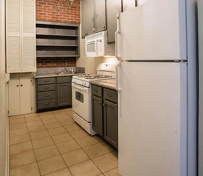 348 S 6th Ave — Photo 11