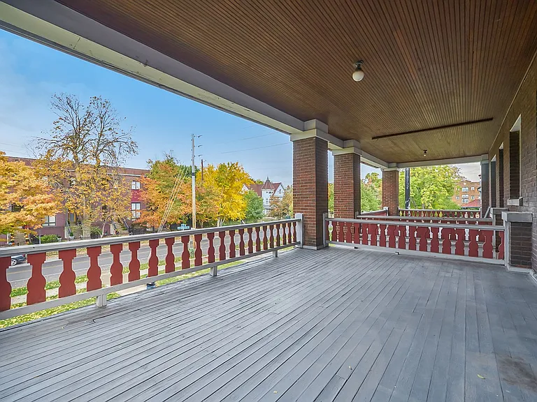 The Bronx on Central - Luxury Living in Old World Setting — Photo 27
