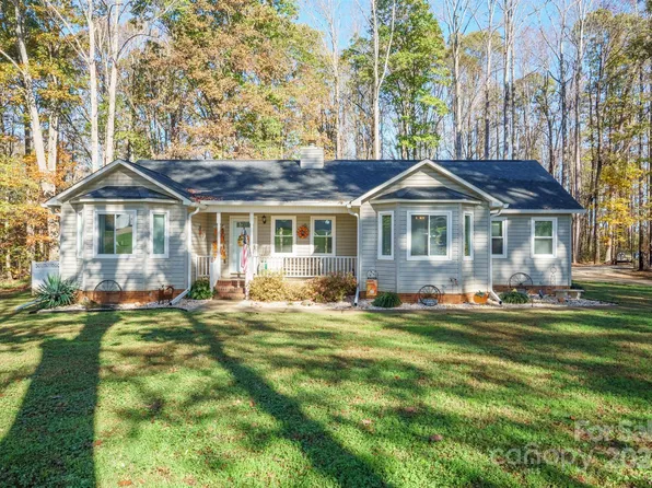 2575 Hill Top Dr, Salisbury, NC 28147