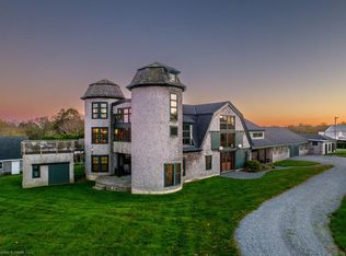 1 Masthead Ln, Dartmouth, MA 02748
