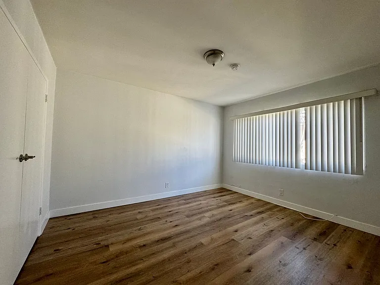 13514 Rye St #5 — Photo 6