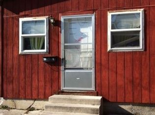 646 Broadway APT A, Hanover, PA 17331