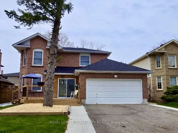 309 Harewood Blvd, Newmarket, ON L3Y 6N5