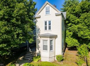 17 Florence Ave, Irvington, NJ 07111