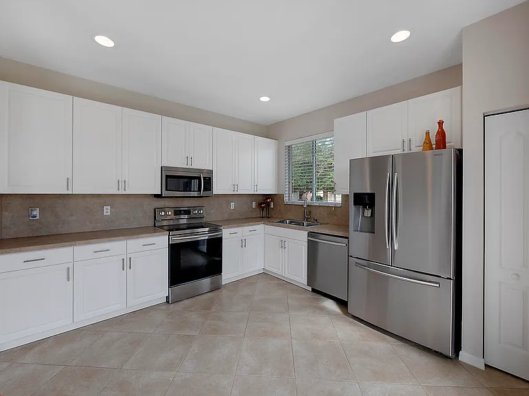 9563 SW Flowermound Cir — Photo 11