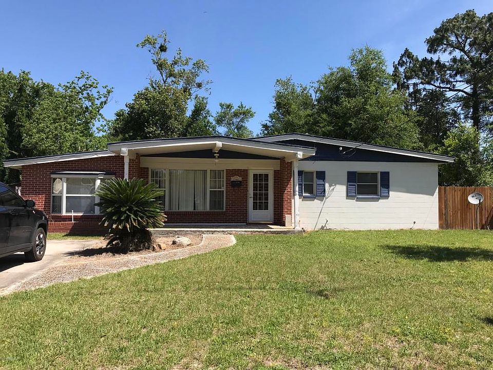 1st image of 2461 Quail Ave