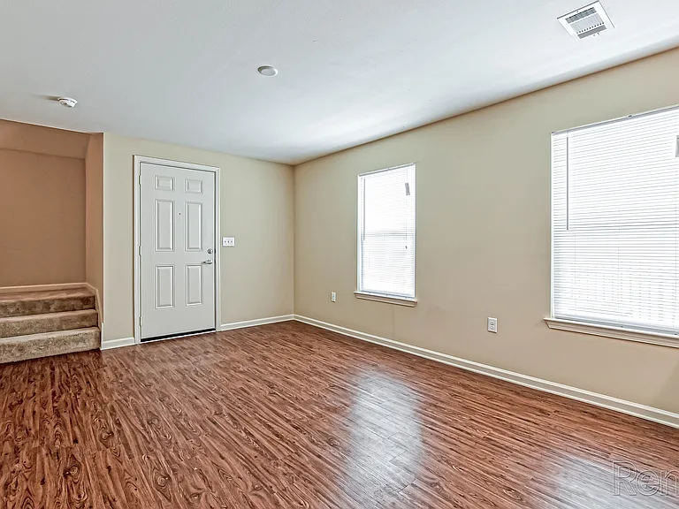 Oak Manor Villas — Photo 34