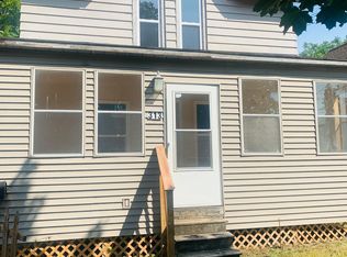 313 Isbell St, Lansing, MI 48910