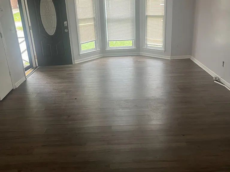 3001 Lansing Ave — Photo 3