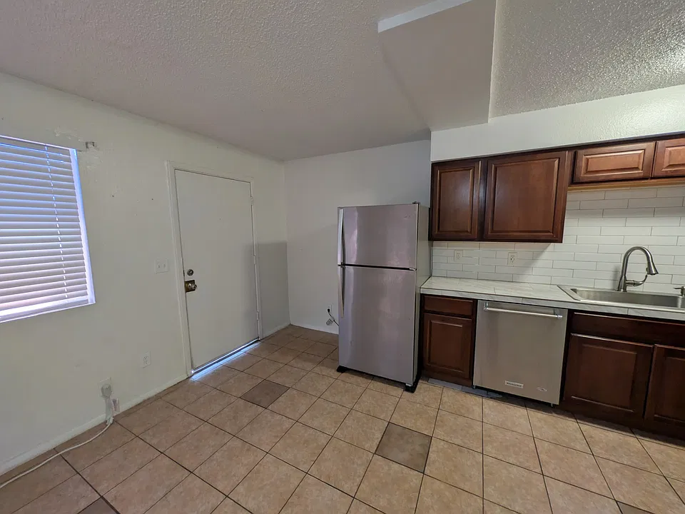 35 N May St #104