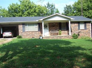 1689 Shankle Rd, Paris, TN 38242