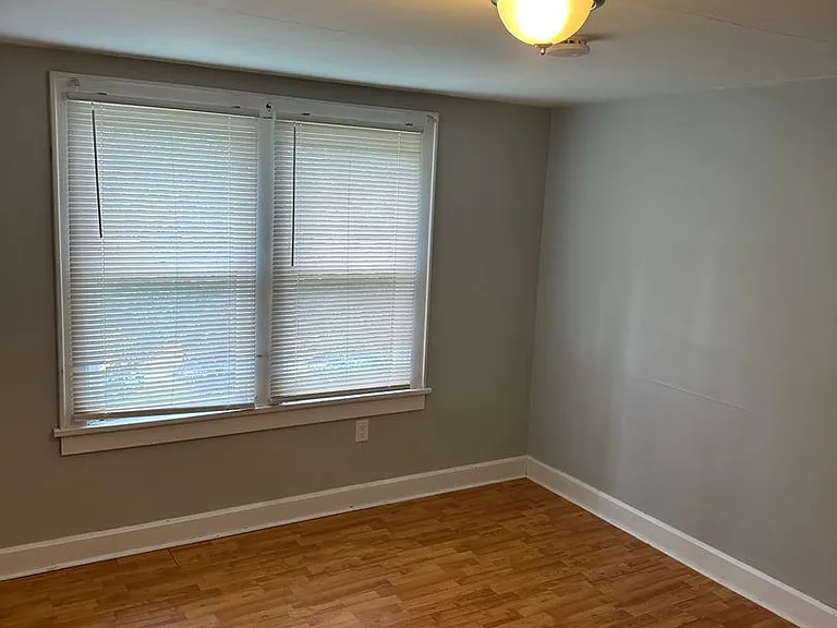 989 Romig Ave — Photo 3