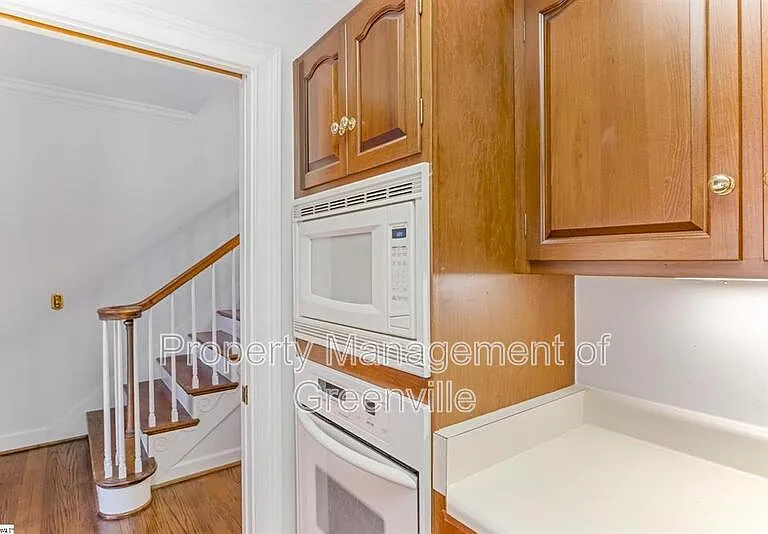 110 Kilkenney Ct — Photo 29