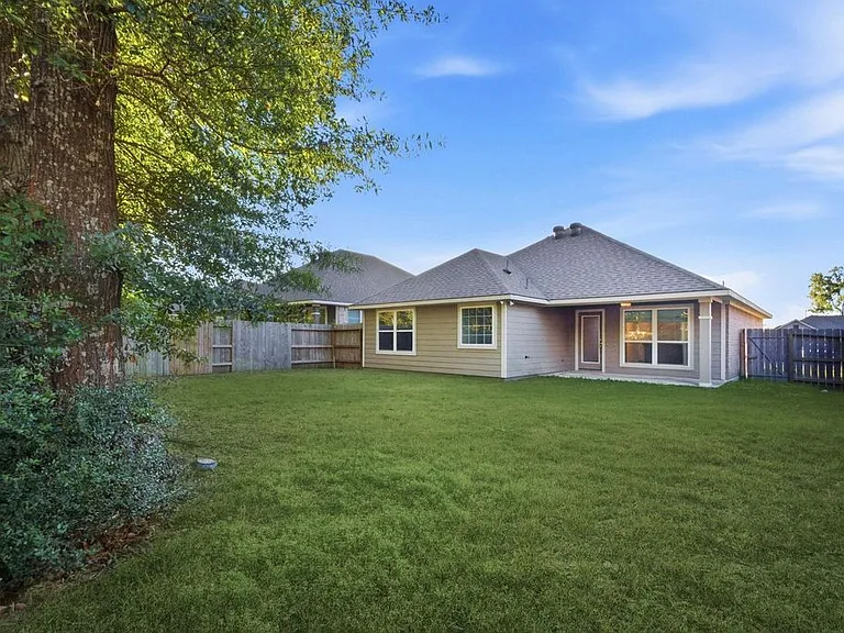 11962 Sunshine Park Dr N — Photo 41