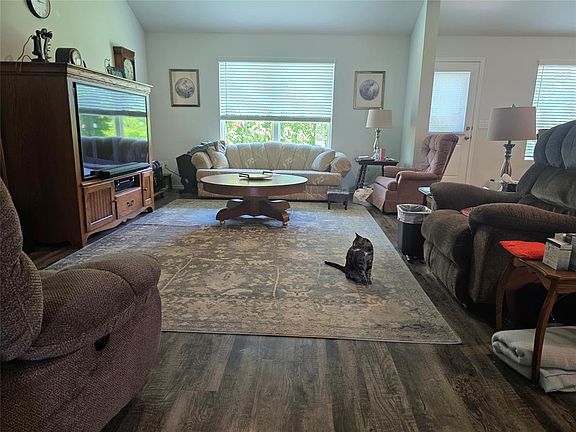 3rd image of 2115 Ridge Way