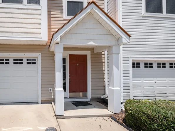 1527 Haywards Heath Ln, Apex, NC 27502