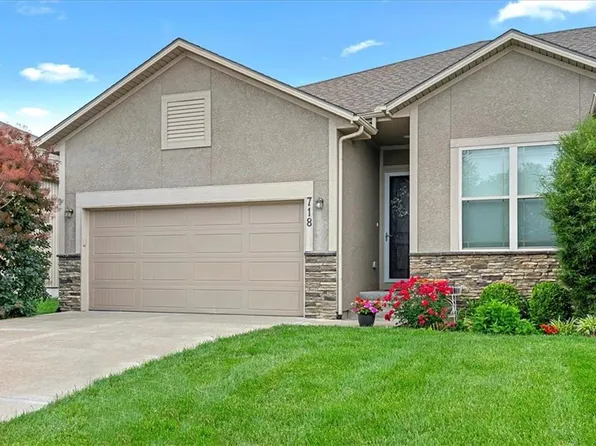 718 S Poplar St, Gardner, KS 66030