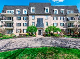1931 King James Pkwy APT 425, Westlake, OH 44145
