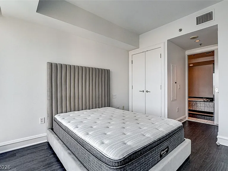 2700 Las Vegas Blvd S #1305 — Photo 12