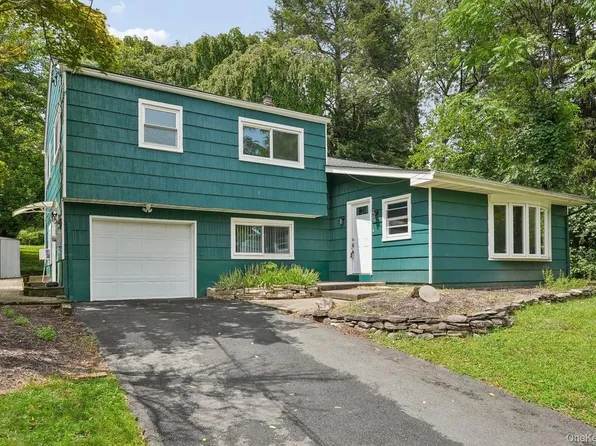 82 Stephens Road, Tappan, NY 10983