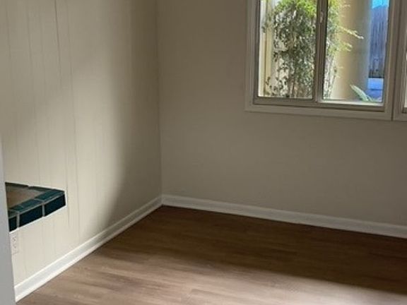 3rd image of 53 Glendora Ave #G