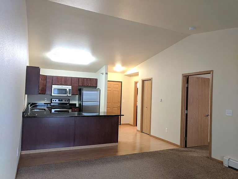 West Lake III Apartments — Photo 73