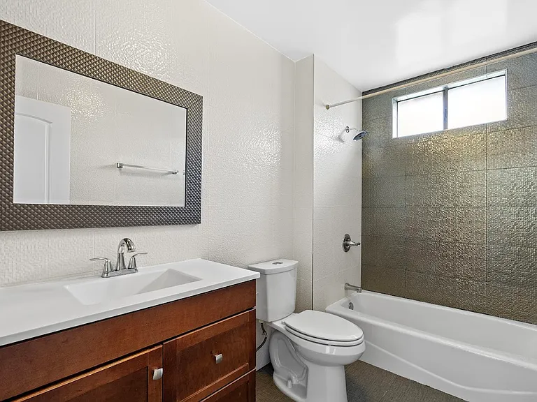 426 Santa Paula Ave — Photo 26