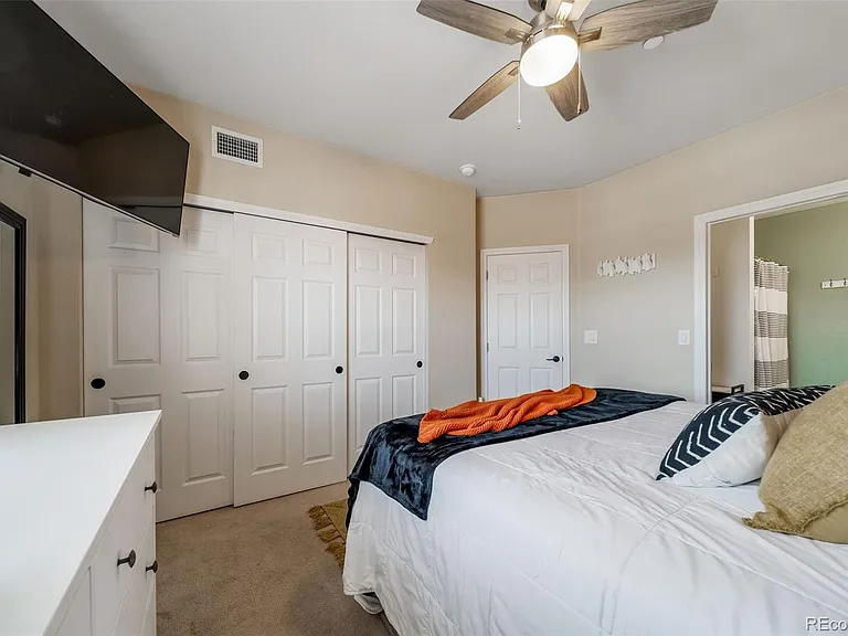 7292 S Blackhawk St #203 — Photo 22