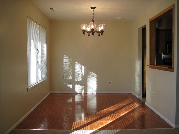 4th image of 1425 Vista Walk APT B