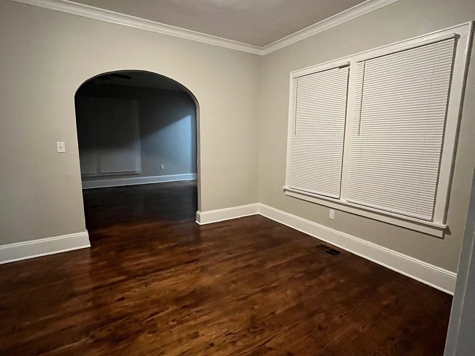 2 bed, 1100 sqft, $1,200 — Photo 3