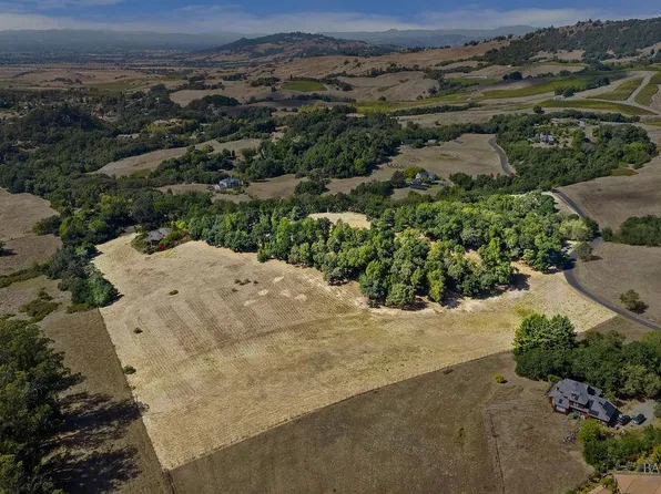4663 Hillsborough Drive, Petaluma, CA 94954