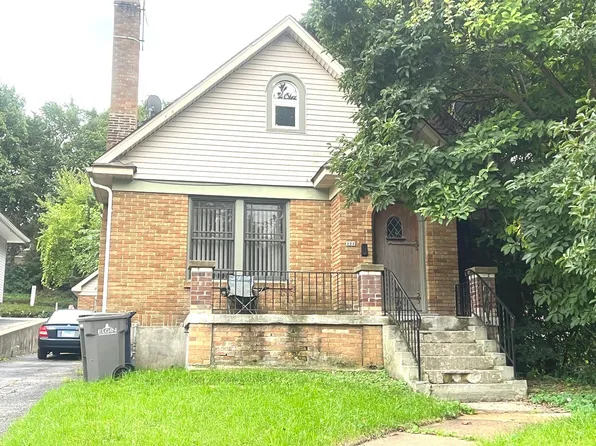 431 W Chicago St, Elgin, IL 60123
