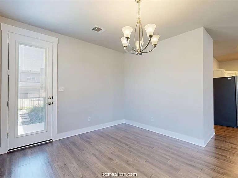 3901 Ws Phillips Pkwy — Photo 5