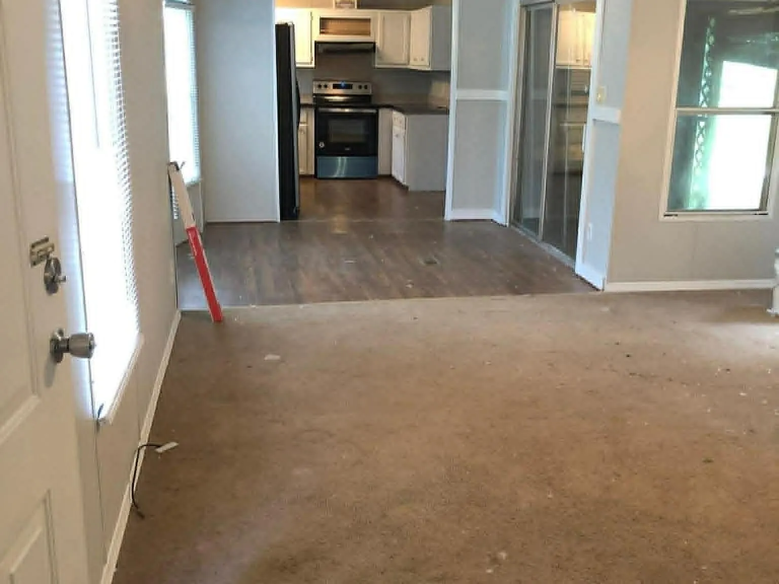 3 bed, 1168 sqft, $1,150 — Photo 2