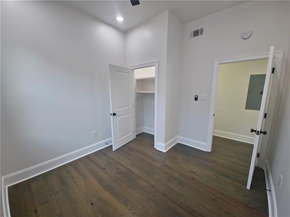 5th image of 2537 Frenchmen St