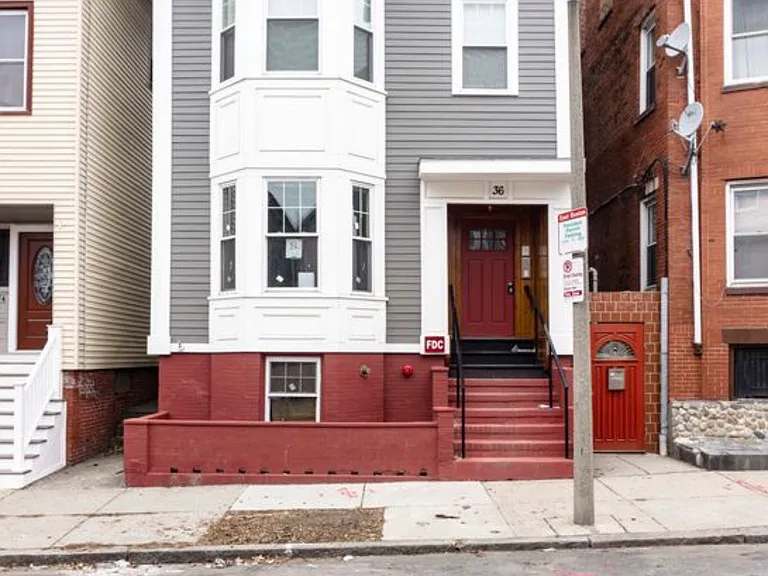 36 Monmouth St #1 — Photo 6