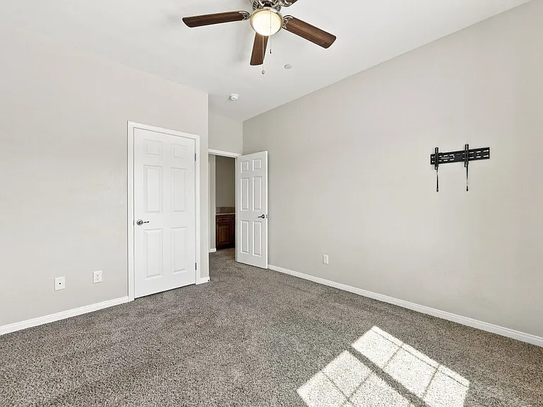 805 Mulberry St — Photo 24
