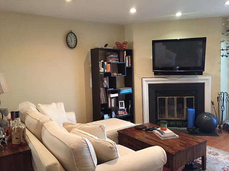 2857 Yarling Ct — Photo 1