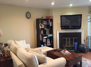 2857 Yarling Ct, Falls Church, VA 22042